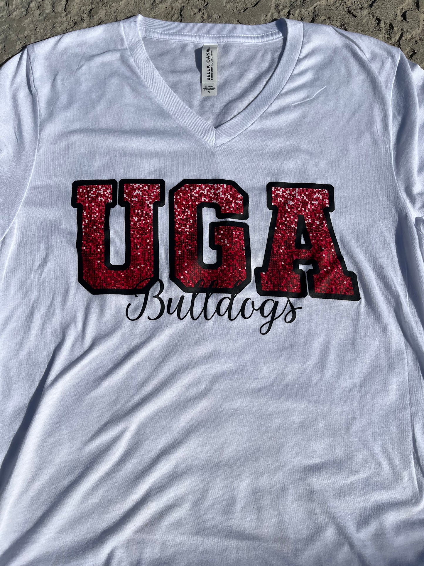 NEW UGA V-neck♥️